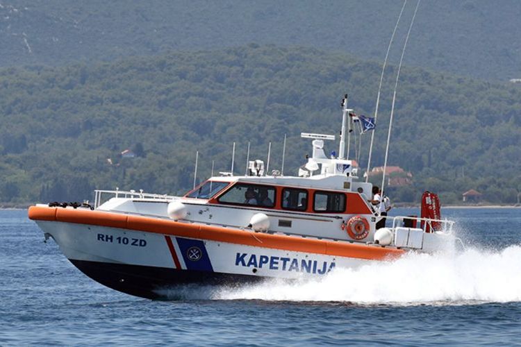 Brza brodica hitne pomorske medicinske službe