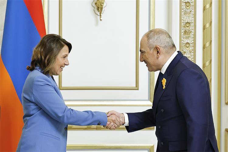Slika /2026_Slike/Hrstić_Pašinjan_1.jpg