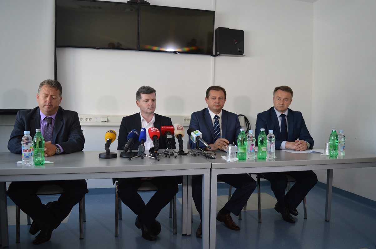 Slika /arhiva/naslov.JPG