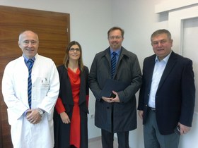 Slika /slike/sestre_i_tehnicari_su_kljucni_za_uspjeh_transplantacija_articleimage.jpg